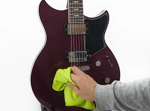 Yamaha REVSTAR RSS20 Hot Merlot električna gitara